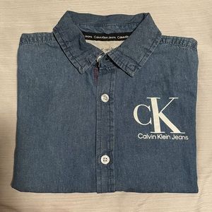 💚NWT Calvin Klein Kids Blue Button Down Long Sleeve Shirt Sz 4T w/Logo on front